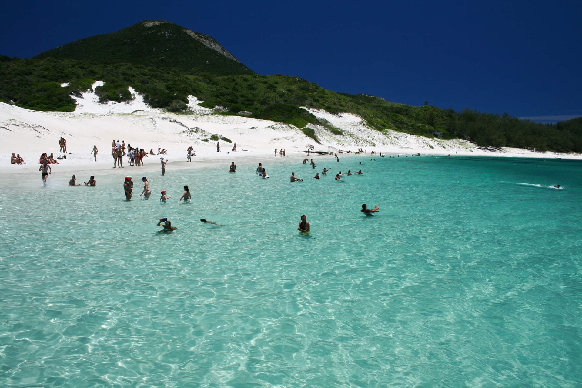 8 praias para você conhecer em Arraial do Cabo — Praia do Farol